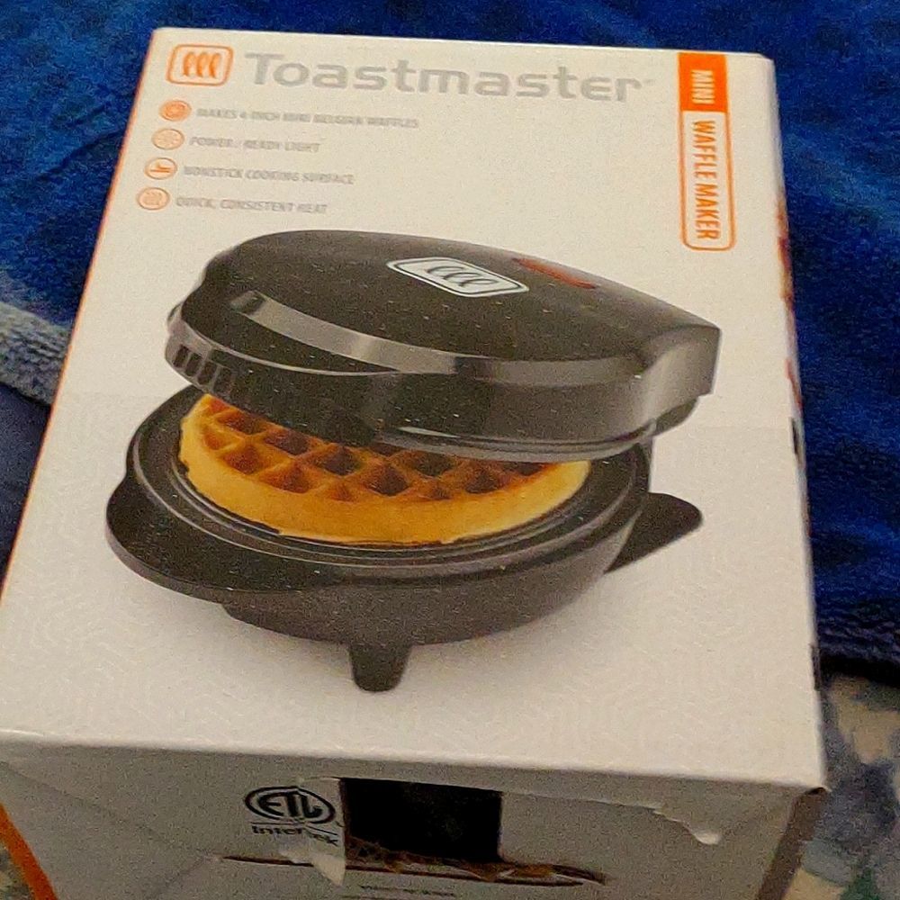 Toastmaster mini waffle maker brand new in box please note UPC symbol has been